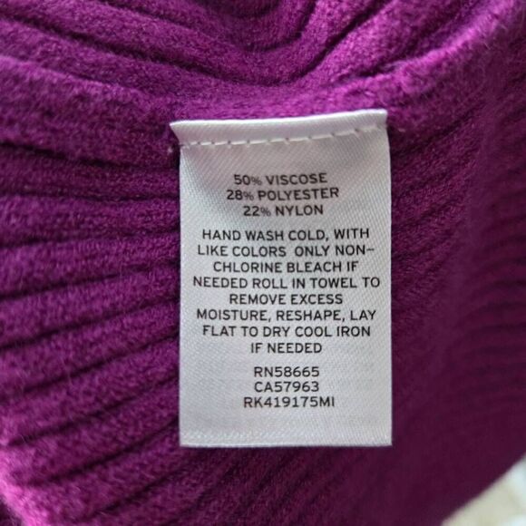 Free Press Women’s Small V-Neck Sweater Ribbed Knit Pullover Long Sleeve Viscose - Picture 8 of 8